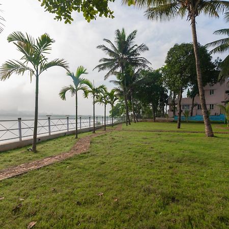 Pineapple Stay Khopoli Exteriör bild