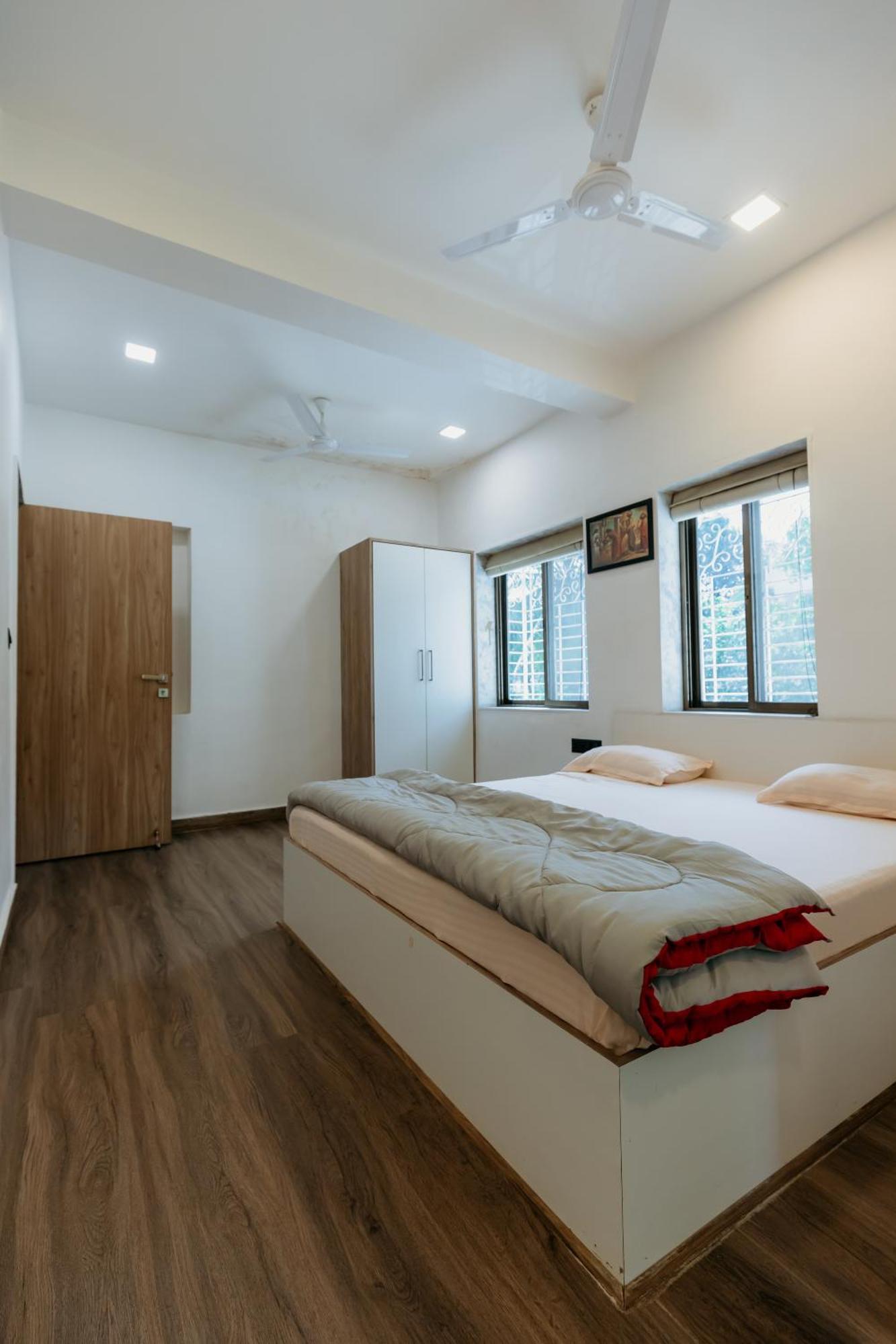 Pineapple Stay Khopoli Exteriör bild