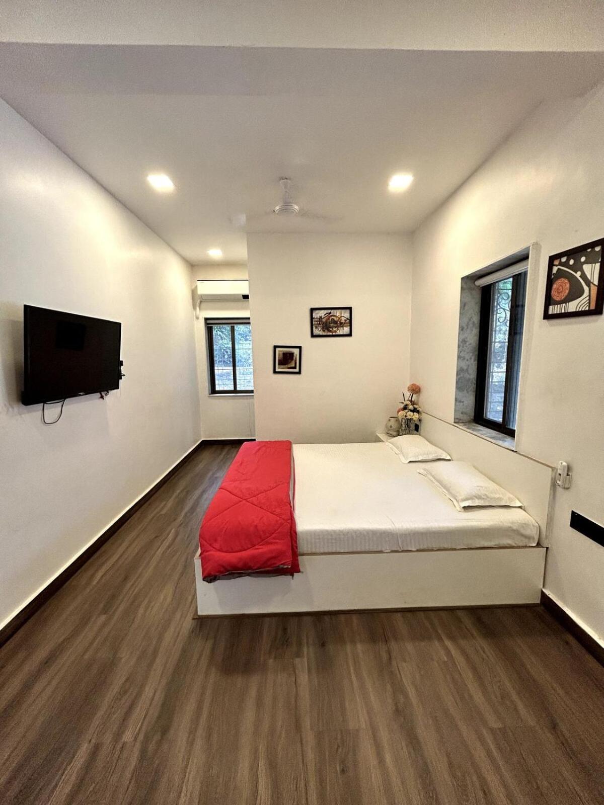 Pineapple Stay Khopoli Exteriör bild